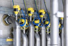 From simple measured values to smart safety systems: point level measurement with VEGA VEGA vibrating level switches installed on industrial pipework for reliable level detection and process safety
